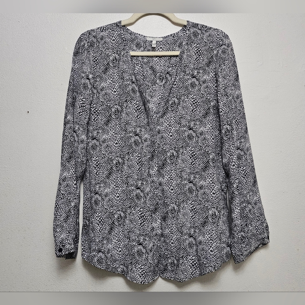 Joie Womens Snakeskin Print 100% Silk Blouse Black Gray Long Sleeve V-Neck Sz S